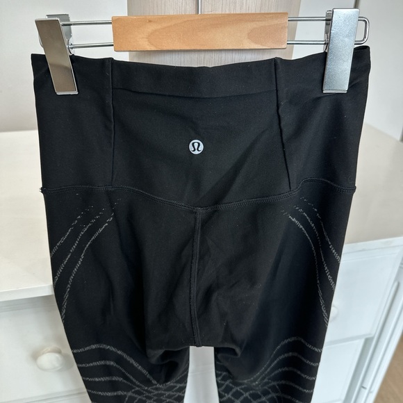 LULULEMON High Rise Performance Leggings - Picture 7 of 8